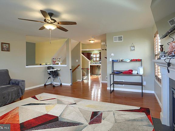 5th image of 152 Old Schoolhouse Ln