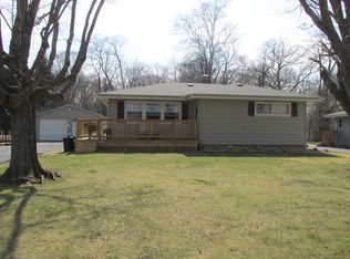 2126 Batestown Rd, Danville, IL 61832