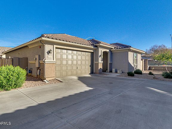 2nd image of 1523 N Balboa