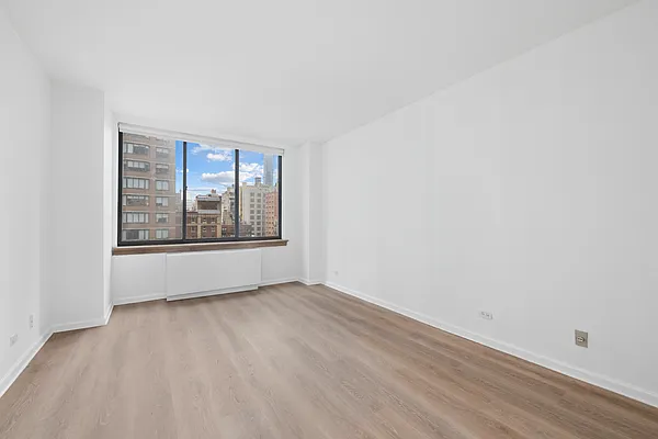 Sold by Douglas Elliman | media 21