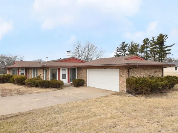 5519 N University St, Peoria, IL 61614