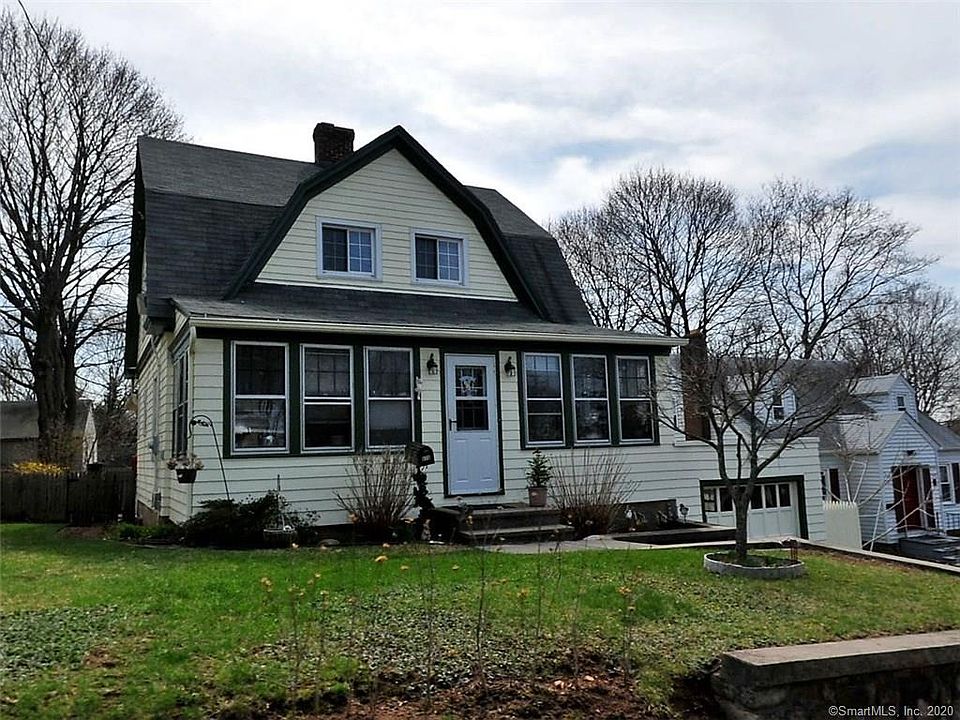 2nd image of 573 Liberty St