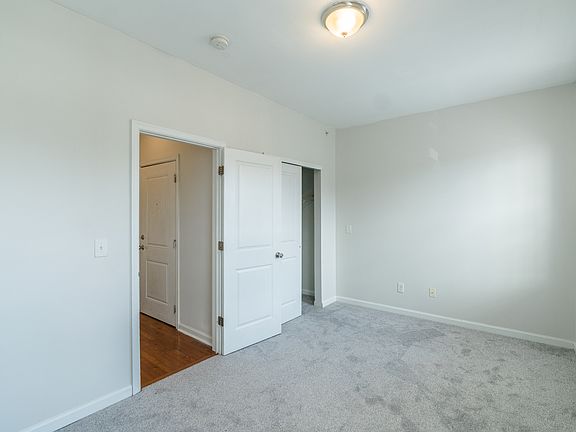 4th image of 2350-52 N Park Ave Unit C