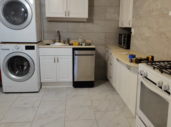 (undisclosed Address), Brooklyn, NY 11215