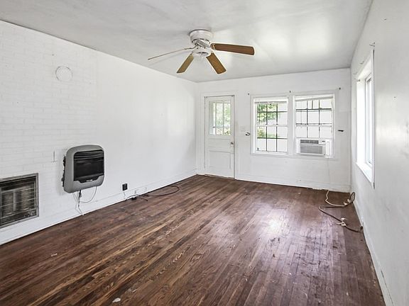 5th image of 117 Cedar St