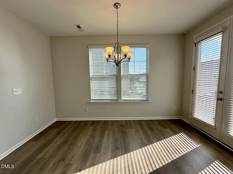 653 Grand Central Sta — Photo 10