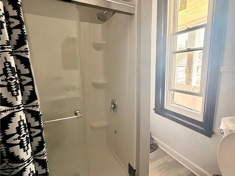 1024 W Turner St #2 — Photo 6