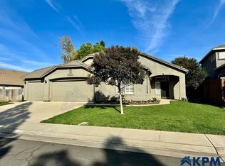 18515 Monte Vista Dr, Linden, CA 95236