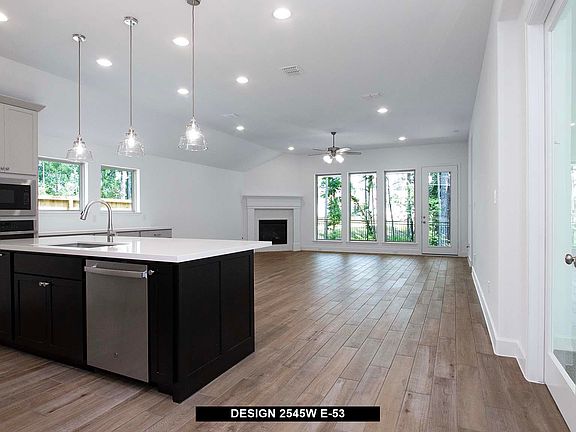 3rd image of 132 Pineview Cove Ct
