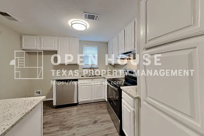 5 bed, 2.0 bath, 1949 sqft, $2,250 — Photo 4