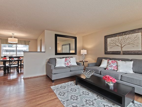 3rd image of 4314 109th Pl NE