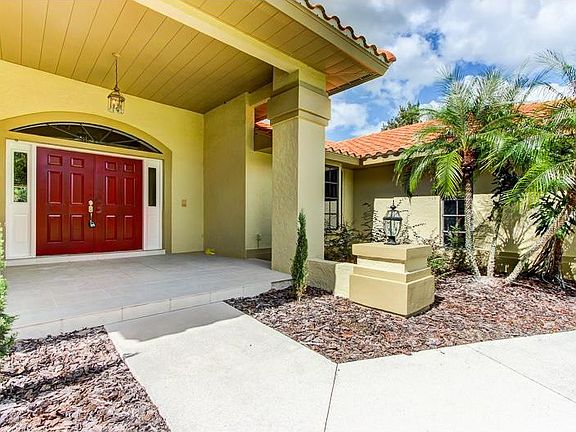 3rd image of 4604 Baycedar Ln