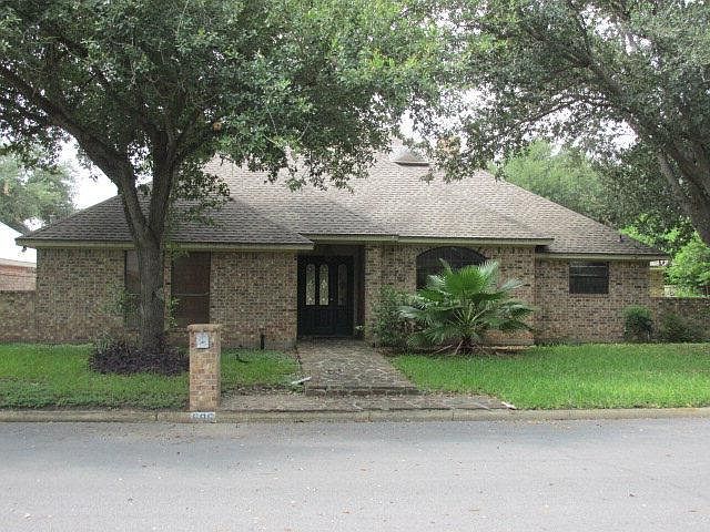 1st image of 605 W Wisteria Ave
