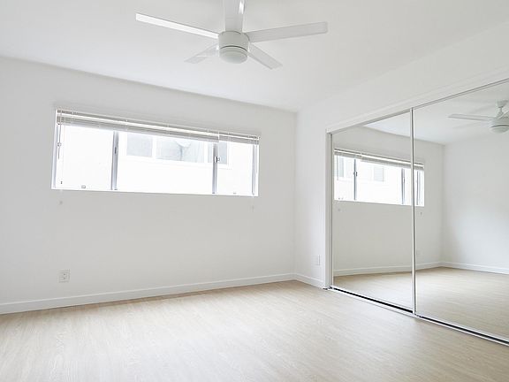 3rd image of 1038 7th St #3