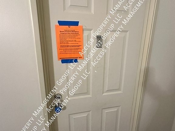 3rd image of 3172 Windcrest Dr NE