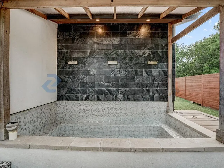 3600 Alexandria Dr — Photo 6