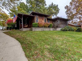 10 Williamsburg Rd, Sherman, IL 62684