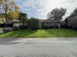 15905 Oakridge Rd, Morgan Hill, CA 95037