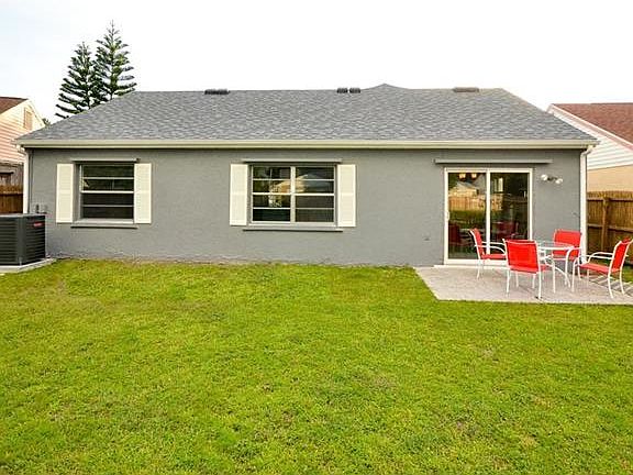 3rd image of 11003 Summer Dr