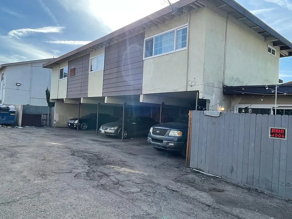 3 bed, 1100 sqft, $2,800 — Photo 2