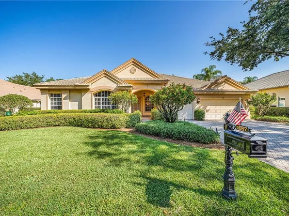 1087 Camelot CIR, NAPLES, FL 34119