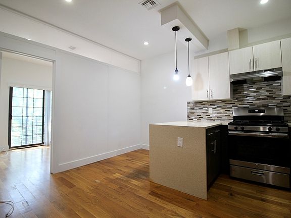 4th image of 141 Woodbine St #3F