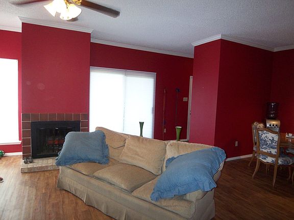 4th image of 7063 N Holiday Dr