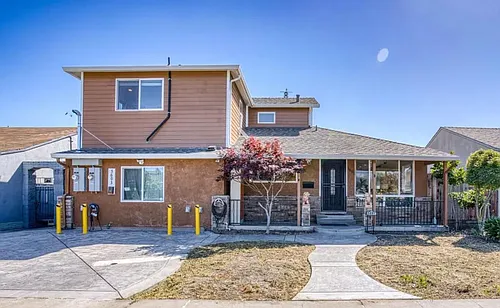 3601 Figueroa Dr Photo 1