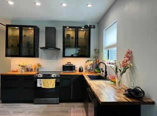 3232 Henrietta St APT 2W, Saint Louis, MO 63104