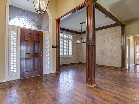 4th image of 7104 78th St