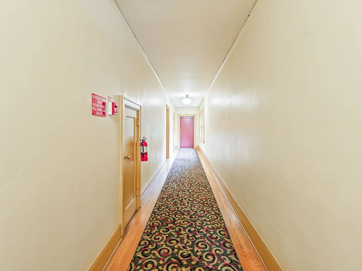 Forest and Garden Apartments — Photo 4