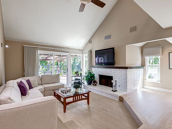 5th image of 6107 E Morningview Dr #8