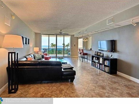 4th image of 4240 Galt Ocean Dr APT 404