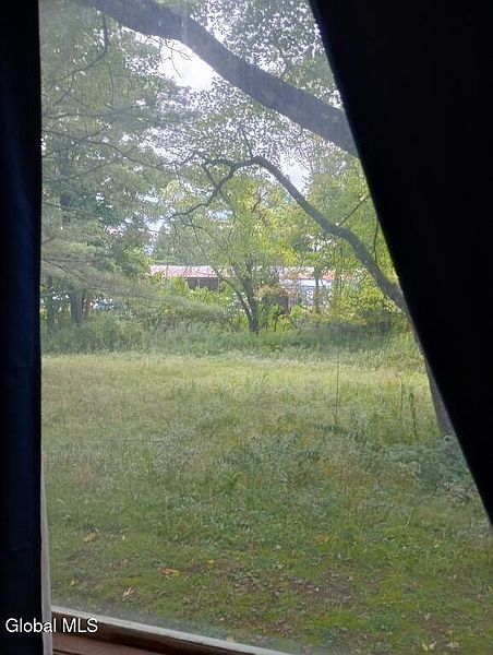 3rd image of 880 Ridge Road