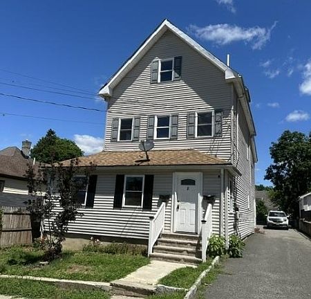 2nd image of 8 Morton St
