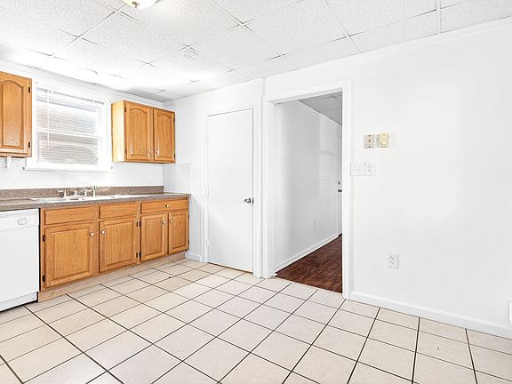 3rd image of 1216 Brandywine St APT A
