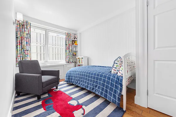 Sold by Compass | media 26