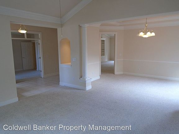 4th image of 4645 Saint Charles Dr