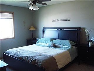5th image of 222 Athens Ave