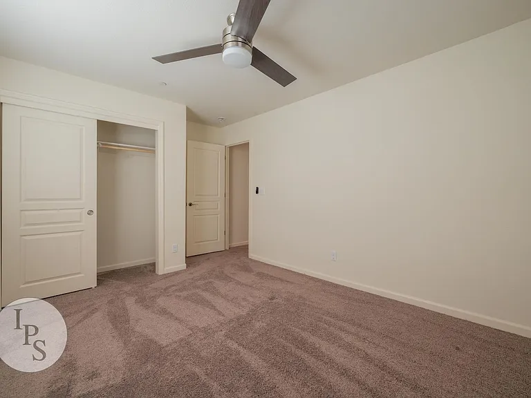 6052 E Bishop Ln — Photo 16