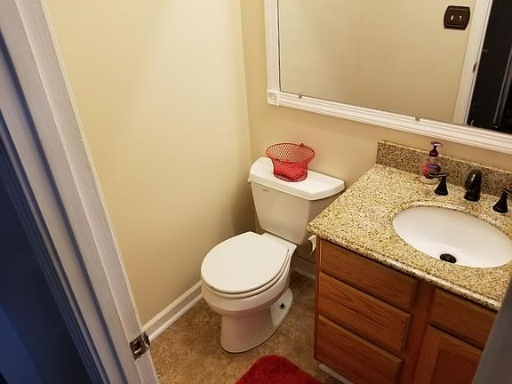 1/2 bath updated granite countertop