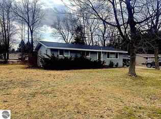 1513 Ridge View Ct, Traverse City, MI 49686