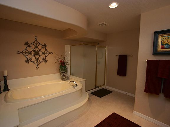 4th image of 7647 E Tailfeather Dr