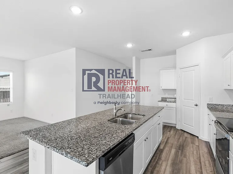 10348 Bridgetown Ln — Photo 6