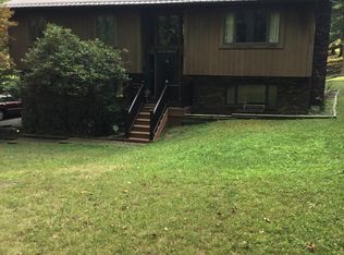 100 Woodview Ln, Beckley, WV 25801