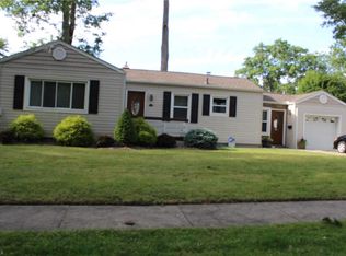 217 Grove Ave, Cuyahoga Falls, OH