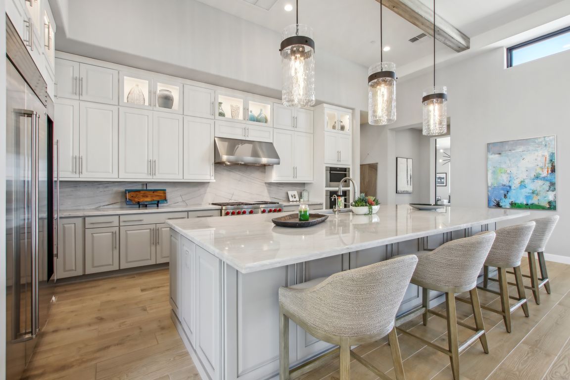 N 125th St-029