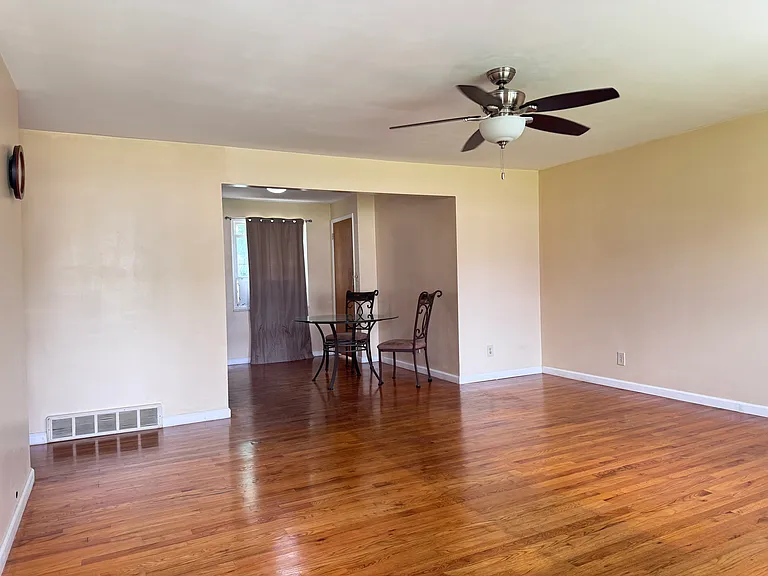 7361 Fields Ertel Rd — Photo 8