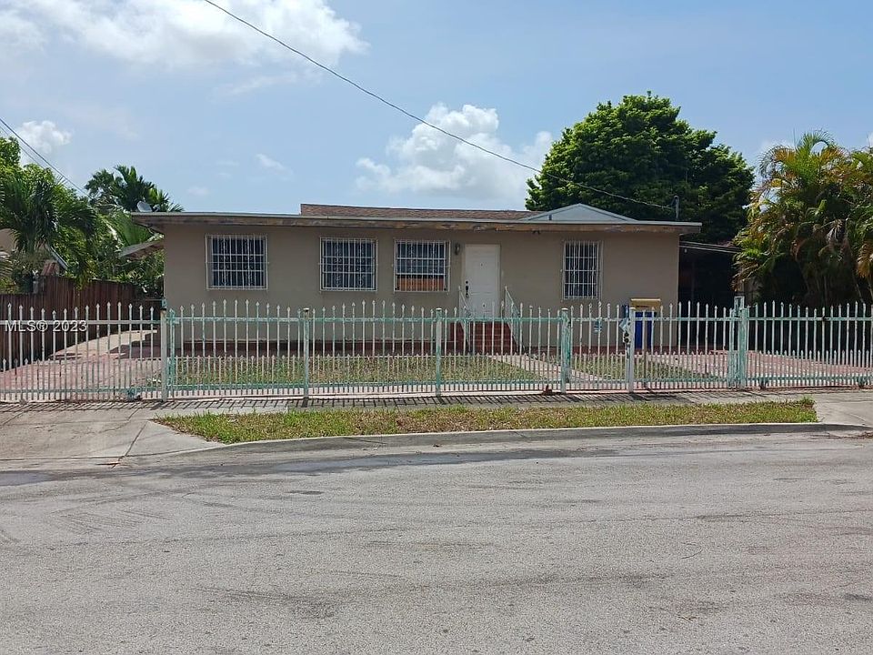 1st image of 821 NW 20th Ave