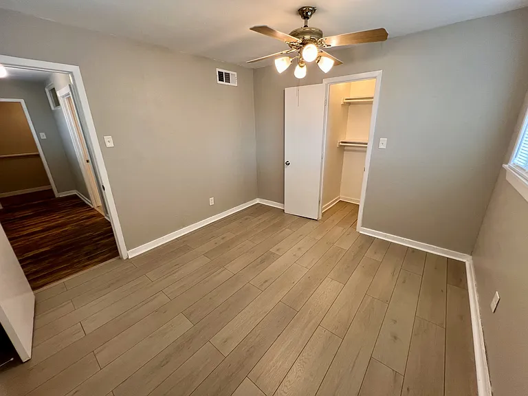 5638 Curzon Ave — Photo 31